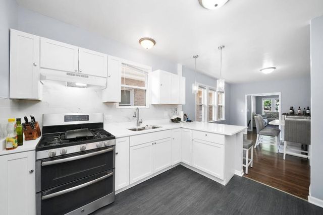 5217 S Green Street, Chicago, IL 60609