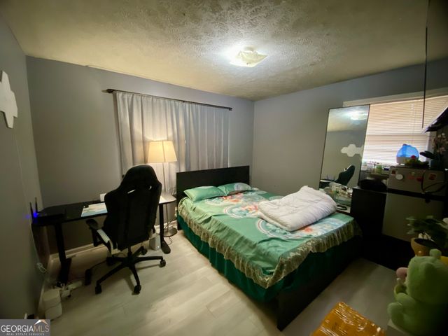 6907 Stephens Dr, Rex, GA 30273