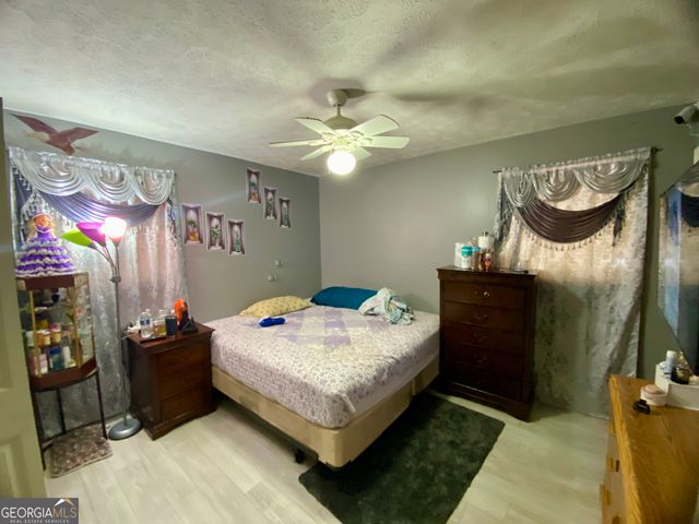 6907 Stephens Dr, Rex, GA 30273