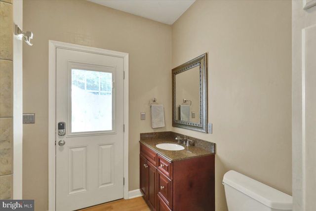 415 GREENVILLE RD, Denver, PA 17517