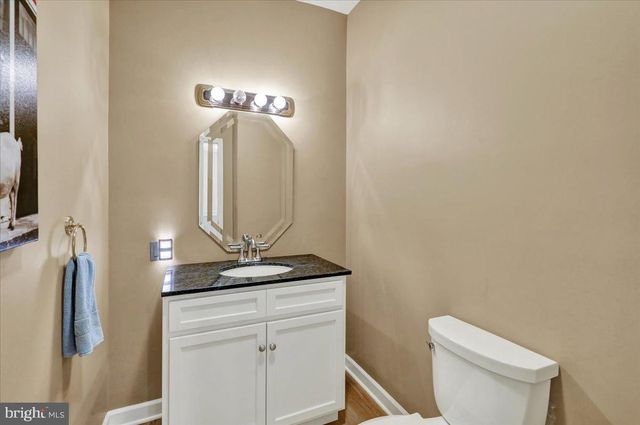 415 GREENVILLE RD, Denver, PA 17517