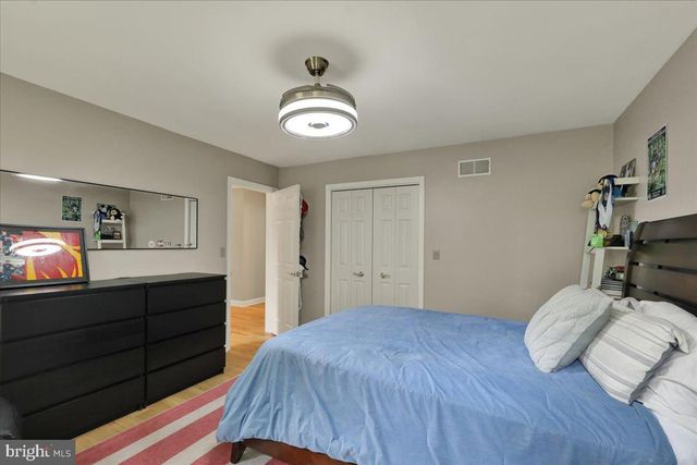 415 GREENVILLE RD, Denver, PA 17517
