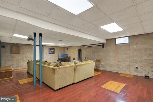 415 GREENVILLE RD, Denver, PA 17517