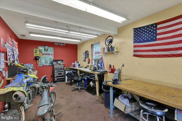 415 GREENVILLE RD, Denver, PA 17517