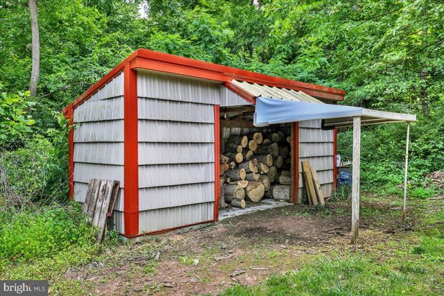 415 GREENVILLE RD, Denver, PA 17517