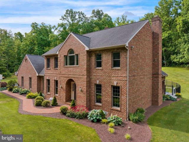 415 GREENVILLE RD, Denver, PA 17517
