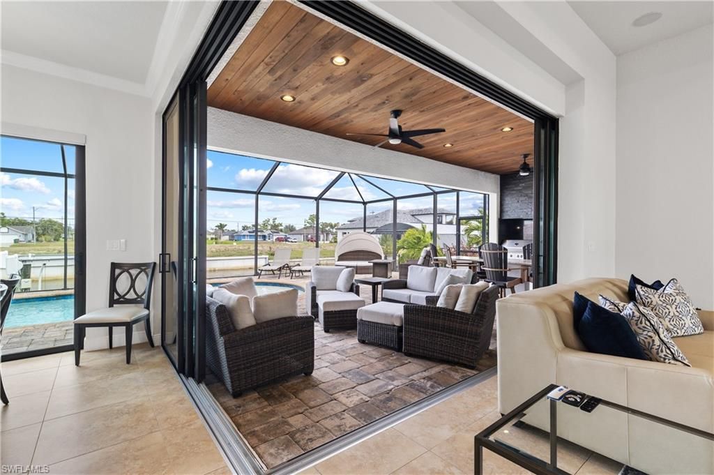 Image 18 of property listing at 1431 SW 40th TER, Cape Coral, FL 33914