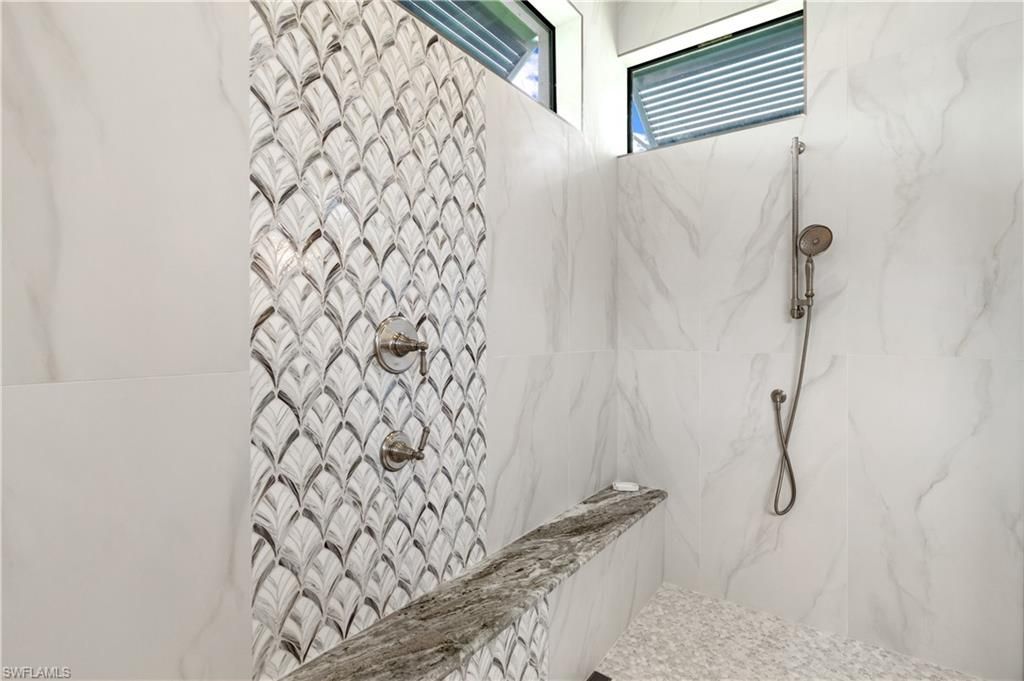 Image 24 of property listing at 1431 SW 40th TER, Cape Coral, FL 33914