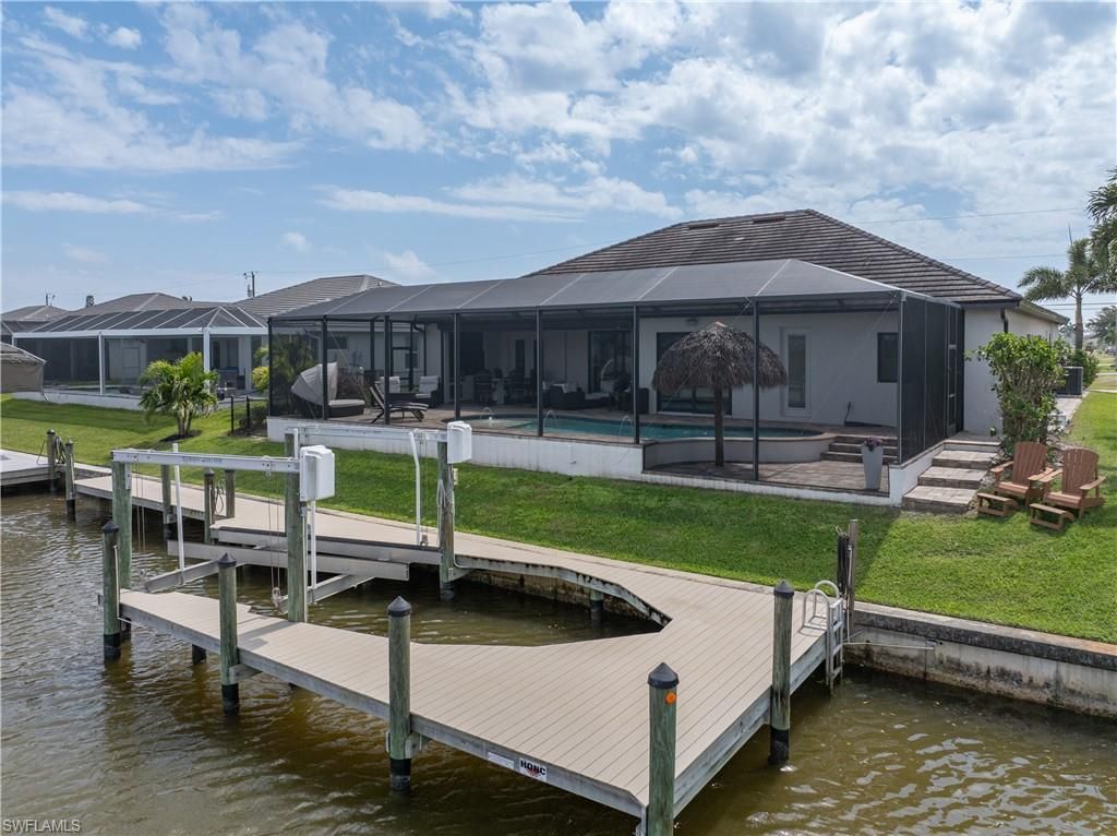 Image 44 of property listing at 1431 SW 40th TER, Cape Coral, FL 33914