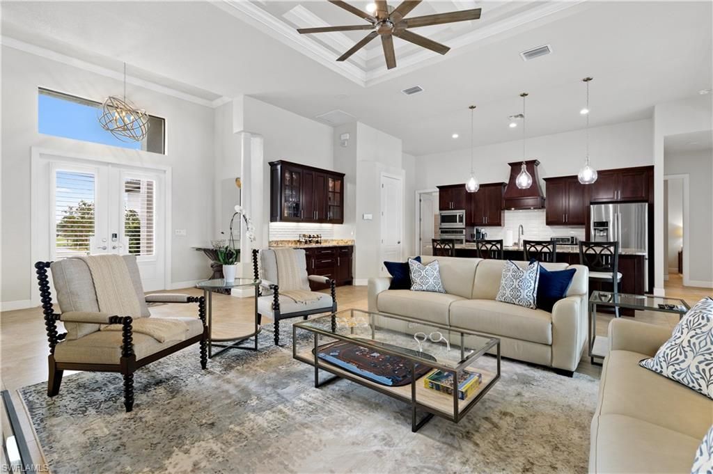 Image 5 of property listing at 1431 SW 40th TER, Cape Coral, FL 33914