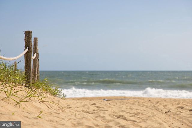 37135 OCEAN PARK LN, Fenwick Island, DE 19944