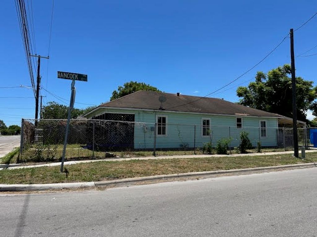 1001 S Alameda St, Corpus Christi, TX 78404 — photo 2