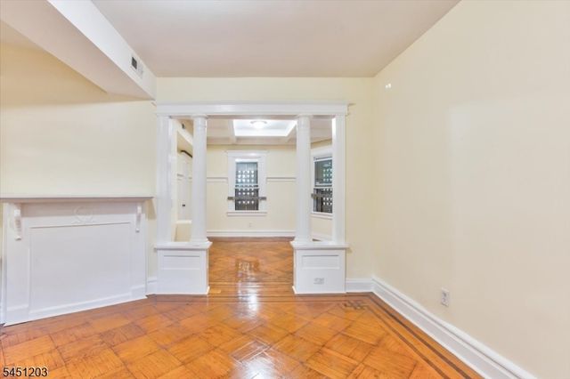31 Voorhees St, Newark City, NJ 07108