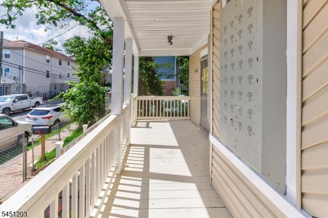31 Voorhees St, Newark City, NJ 07108