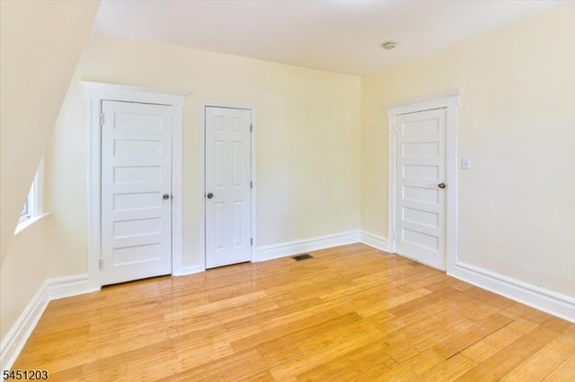 31 Voorhees St, Newark City, NJ 07108