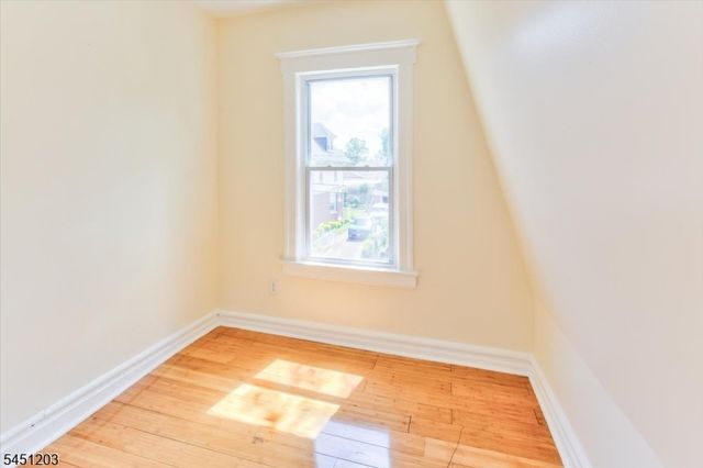 31 Voorhees St, Newark City, NJ 07108