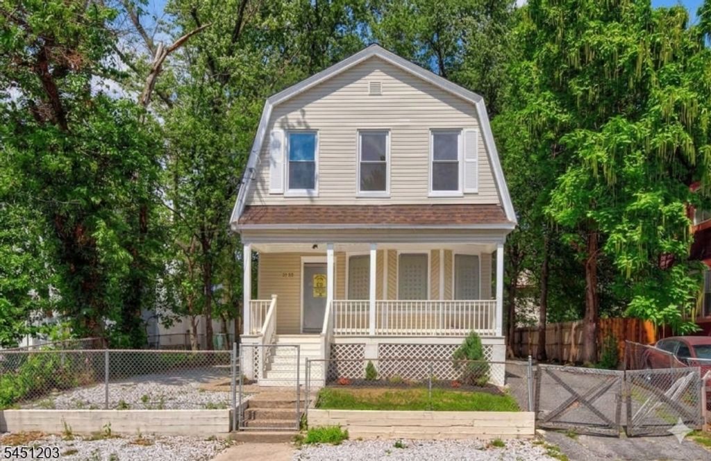 31 Voorhees St, Newark City, NJ 07108