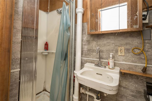 1829 47th Street, Des Moines, IA 50310