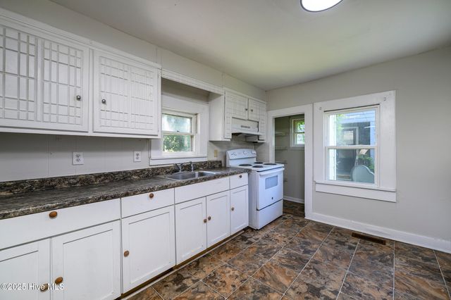 516 2nd Avenue, New Bern, NC 28560