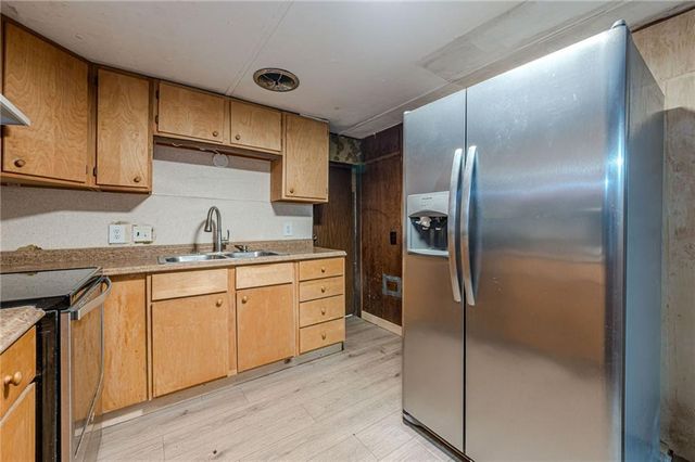 90 SE Valley Trail SE, Acworth, GA 30101