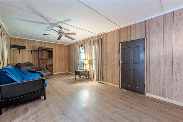 90 SE Valley Trail SE, Acworth, GA 30101