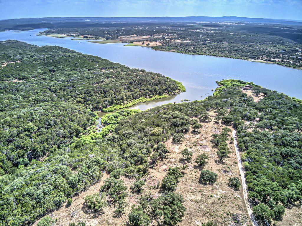Image 15 of property listing at 920 Boultinghouse Rd, Marble Falls, TX 78654