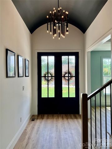 112 Wexford Pointe 5, Hickory, NC 28601