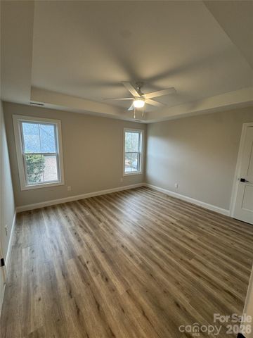 112 Wexford Pointe 5, Hickory, NC 28601