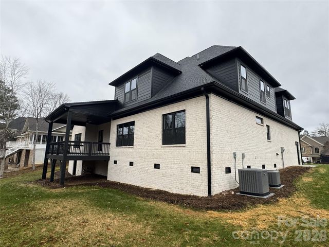 112 Wexford Pointe 5, Hickory, NC 28601