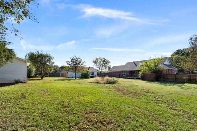 18 Cornerstone Drive, Greenbrier, AR 72058