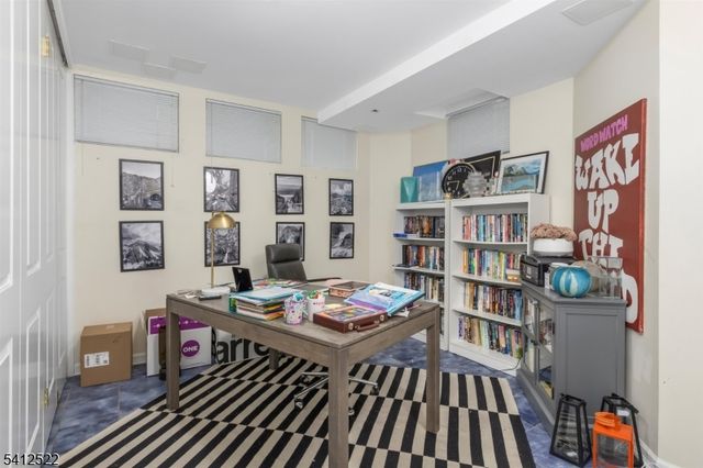 6 Harding Ct, Passaic City, NJ 07055