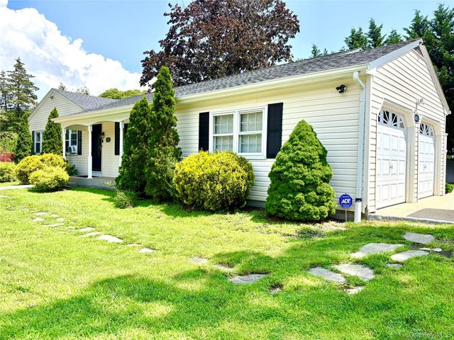 2875 Ocean Avenue, Ronkonkoma, NY 11779