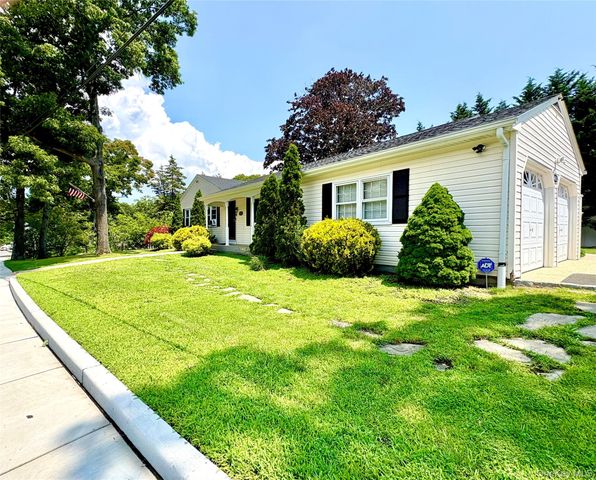 2875 Ocean Avenue, Ronkonkoma, NY 11779