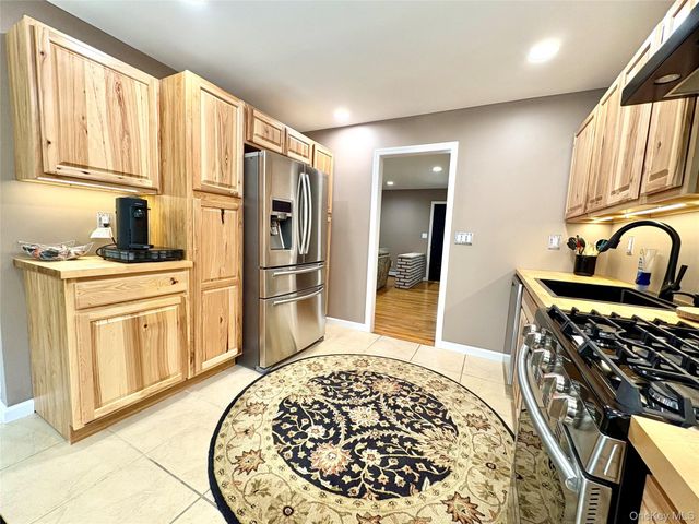 2875 Ocean Avenue, Ronkonkoma, NY 11779