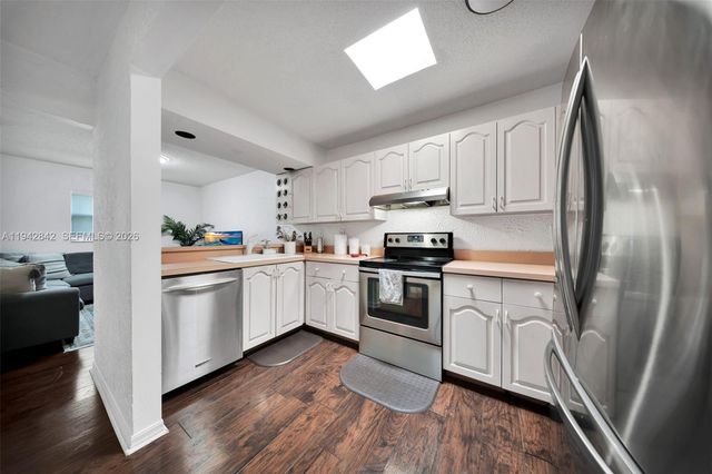 15450 SW 143rd Ave 15450, Miami, FL 33177