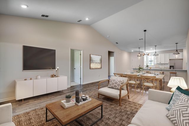 160 Buckingham Dr, Conway, SC 29526