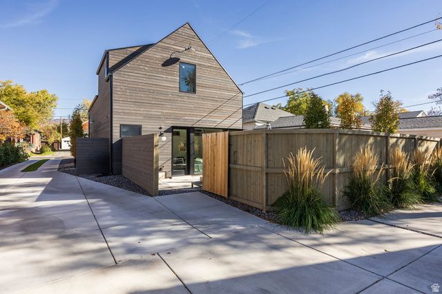 738 S GREEN ST, Salt Lake City, UT 84102