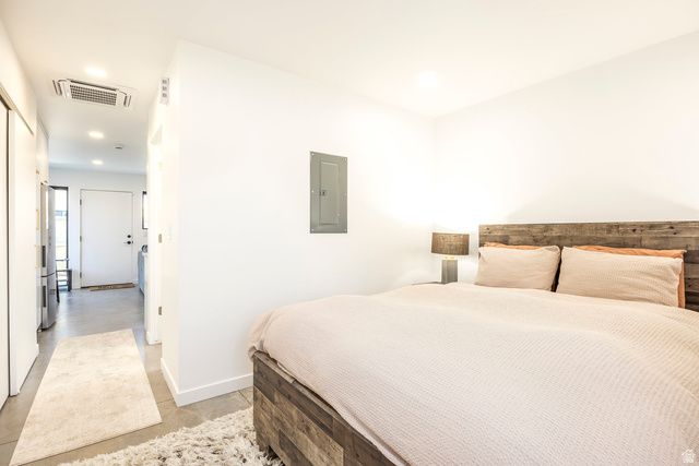 738 S GREEN ST, Salt Lake City, UT 84102