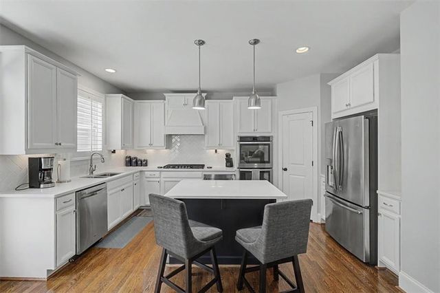 2722 Bowmore Court NW, Acworth, GA 30101