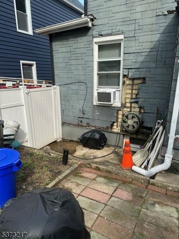 125 Brookside Ave, Irvington Twp., NJ 07111