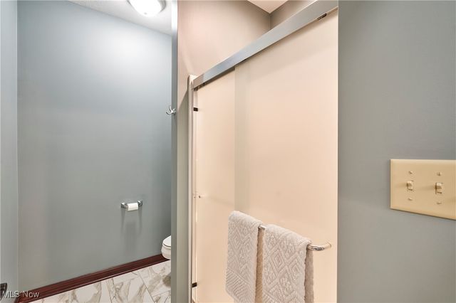 311 Hidden Pond Drive, Doylestown, OH 44230