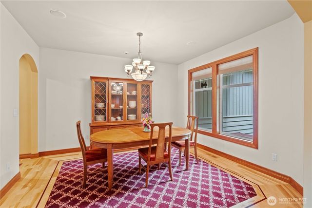 2110 43rd Street SE, Puyallup, WA 98372