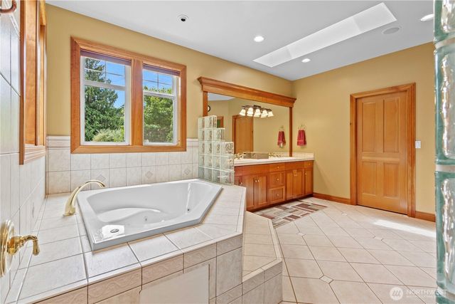 2110 43rd Street SE, Puyallup, WA 98372