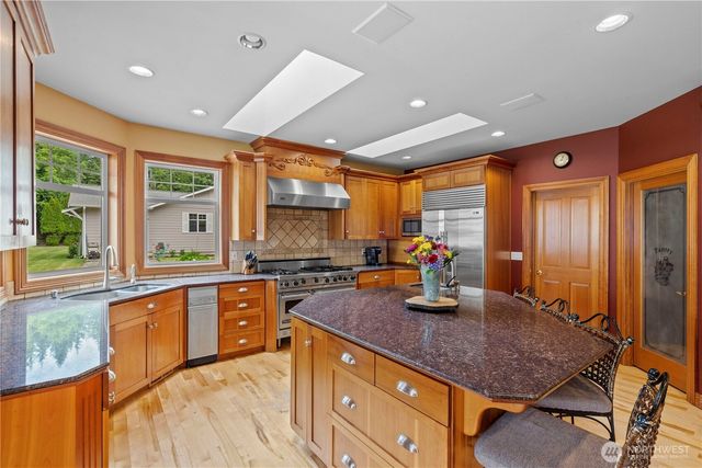 2110 43rd Street SE, Puyallup, WA 98372