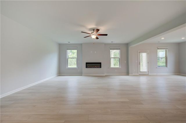 709 Dunlake Way, Locust Grove, GA 30248