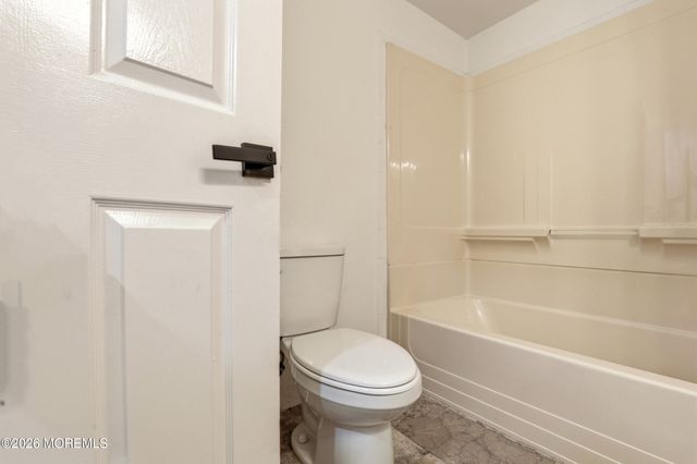 623 Woodbine Lane, Lakewood, NJ 08701