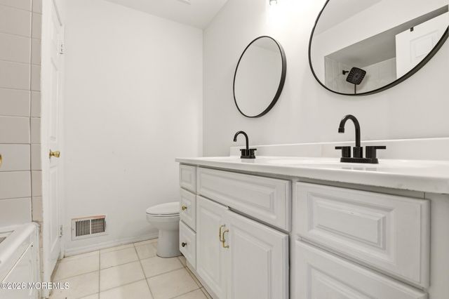 623 Woodbine Lane, Lakewood, NJ 08701