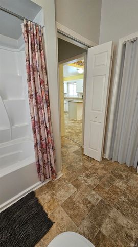 1214 S Harlan Avenue, Evansville, IN 47714