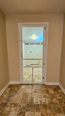 1214 S Harlan Avenue, Evansville, IN 47714