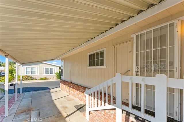 23301 Ridge Route 165, Laguna Hills, CA 92653